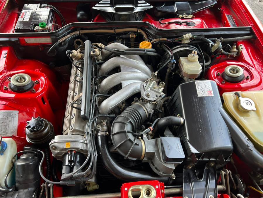 Porsche-944-1984-2-Door-Coupe-16