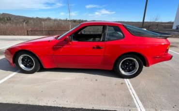 Porsche-944-1984-2-Door-Coupe-7