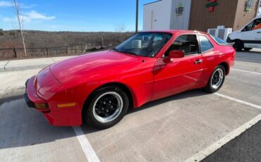 Porsche-944-1984-2-Door-Coupe-9
