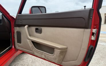 Porsche-944-1984-23