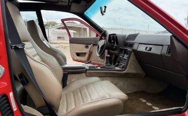 Porsche-944-1984-24
