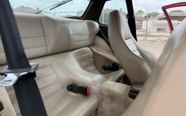 Porsche-944-1984-25