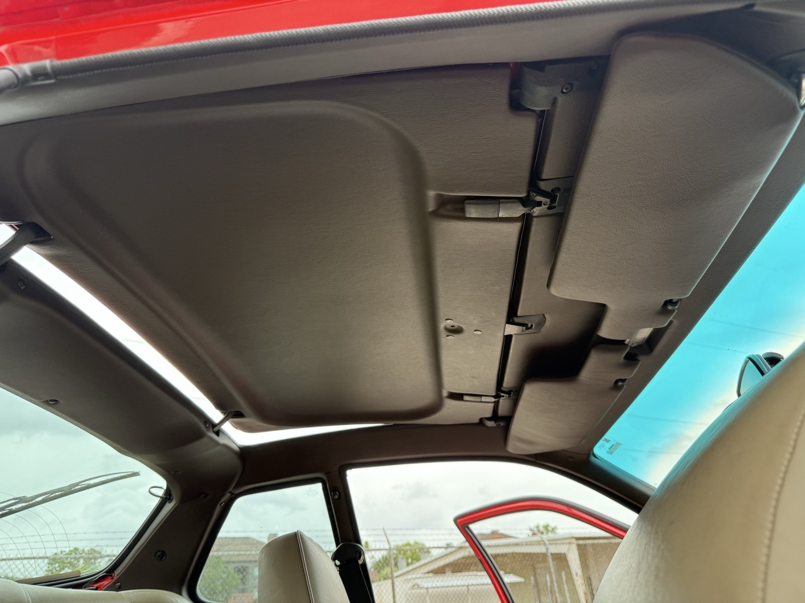 Porsche-944-1984-28