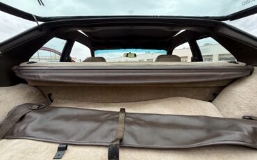 Porsche-944-1984-32