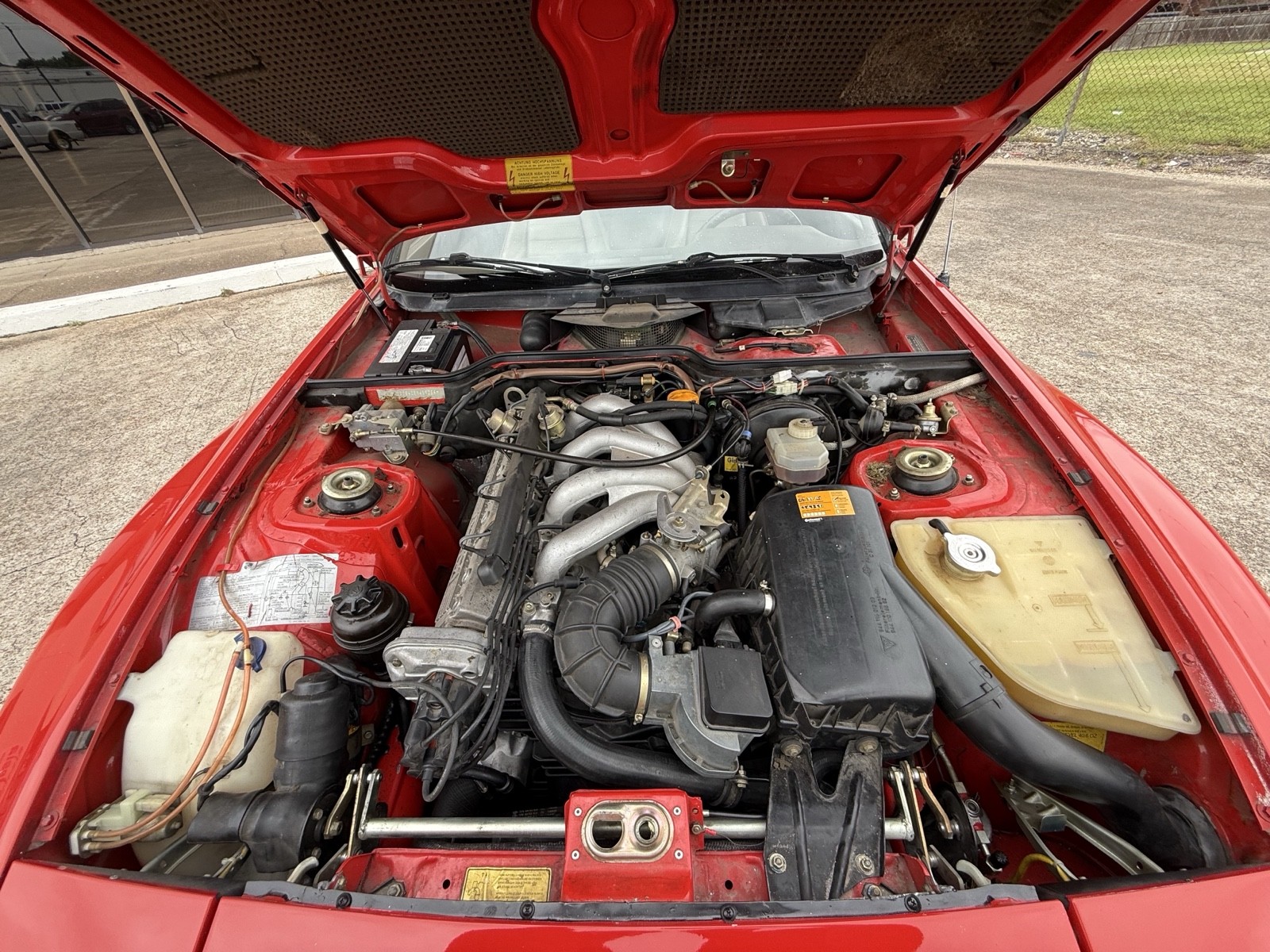 Porsche-944-1984-33