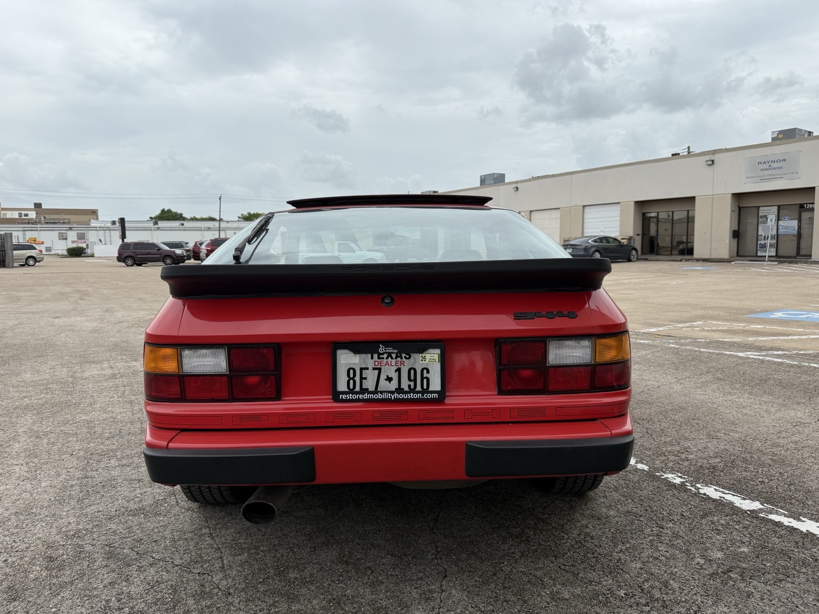 Porsche-944-1984-5
