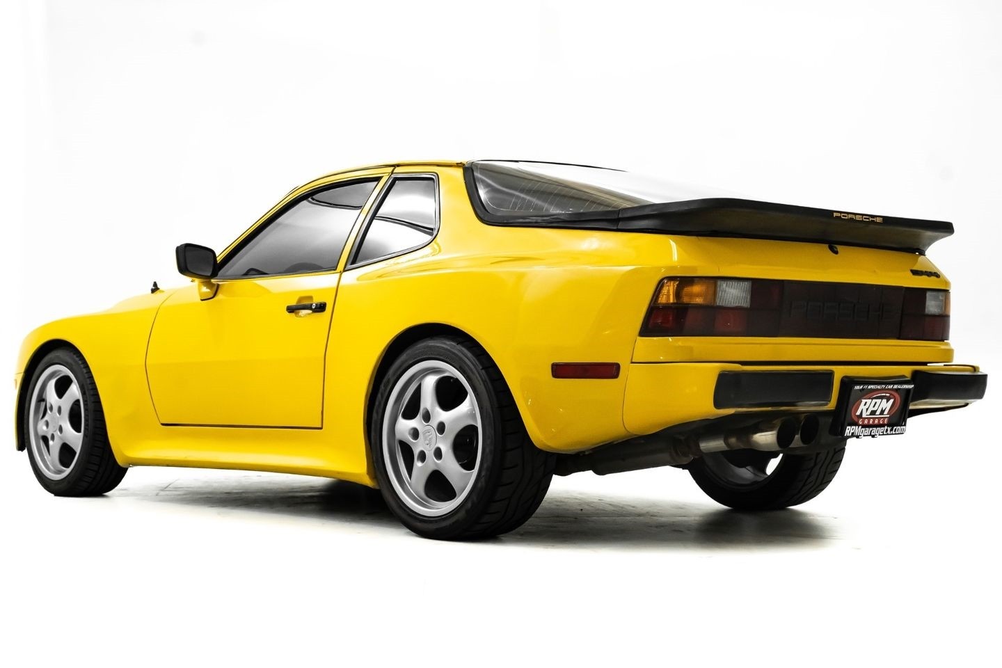 Porsche-944-1984-Hatchback-8