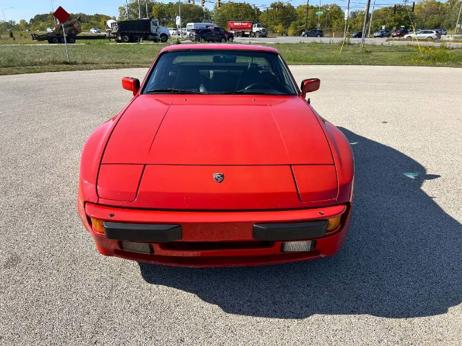 Porsche-944-1984-Red-10