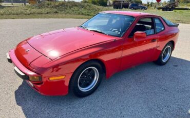 Porsche-944-1984-Red-11