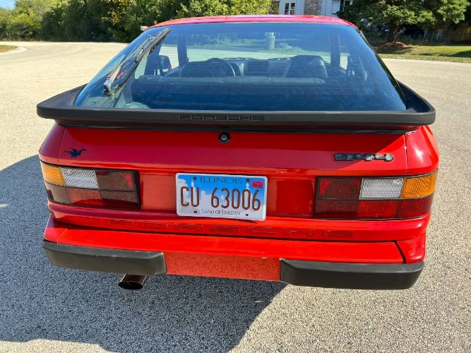 Porsche-944-1984-Red-19