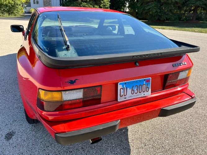 Porsche-944-1984-Red-20