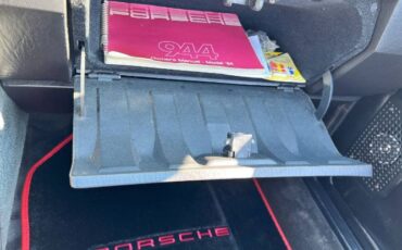 Porsche-944-1984-Red-3
