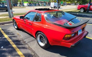 Porsche-944-1984-Red