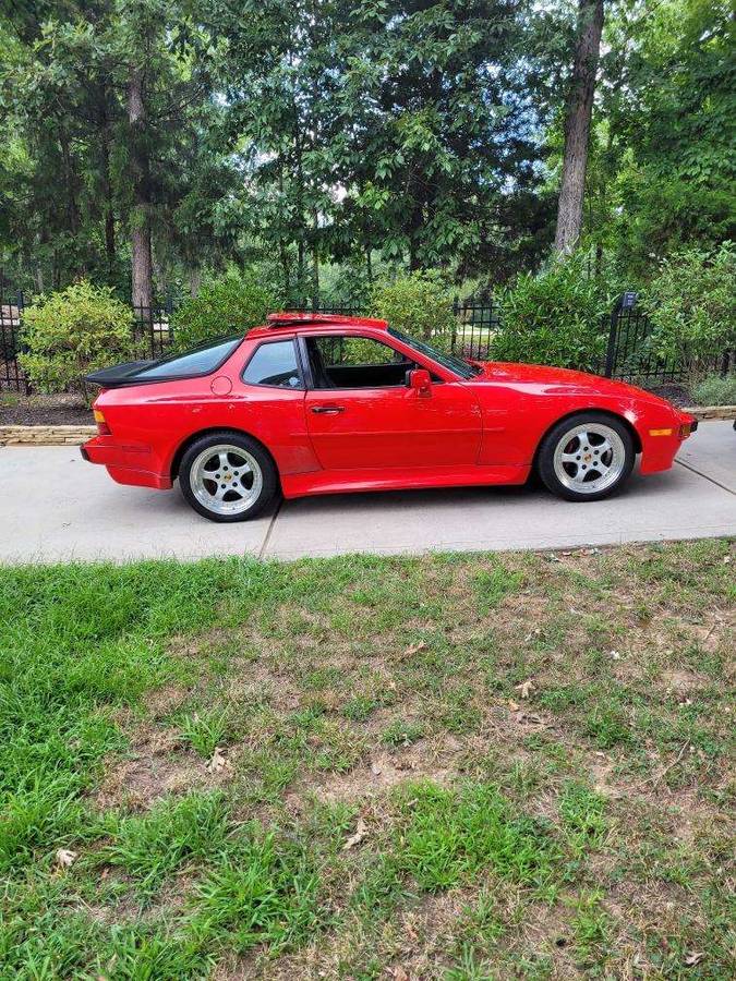 Porsche-944-1984-red-16