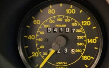 Porsche-944-1984-red-7