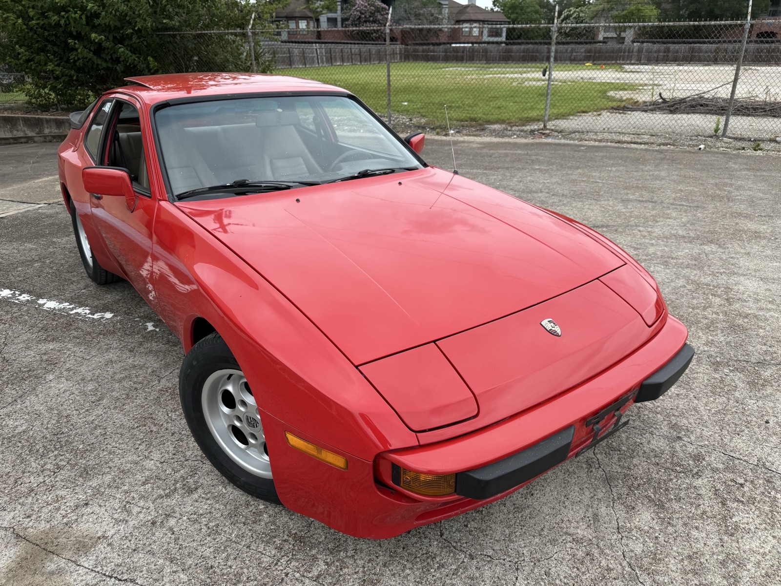 Porsche 944 1984