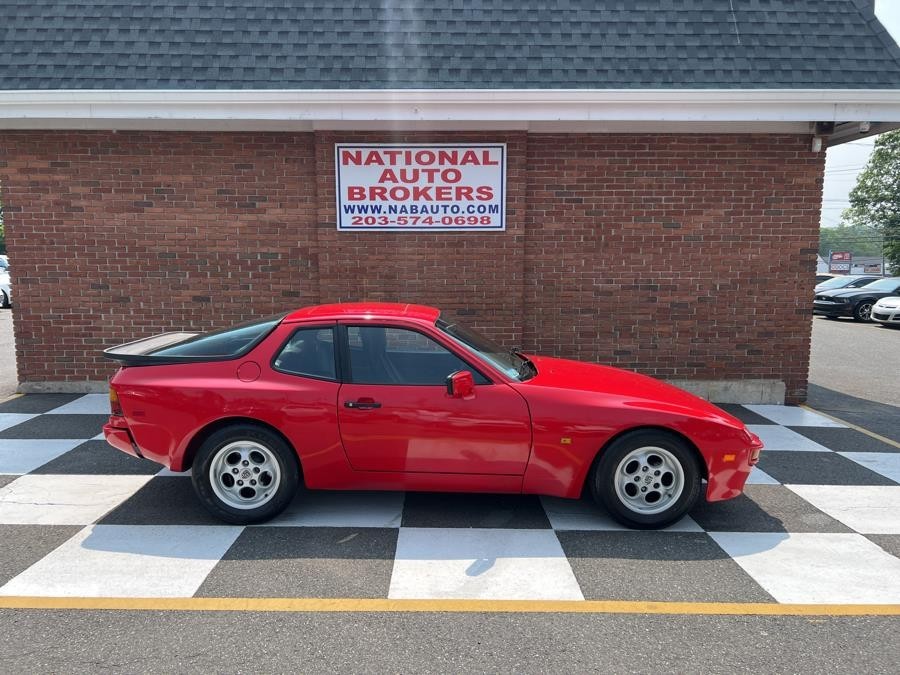 Porsche-944-1985-Coupe-1