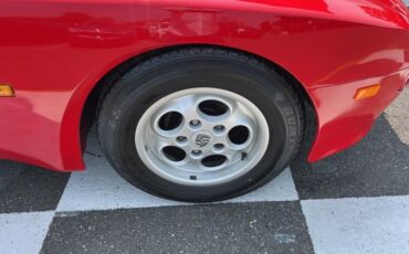 Porsche-944-1985-Coupe-16