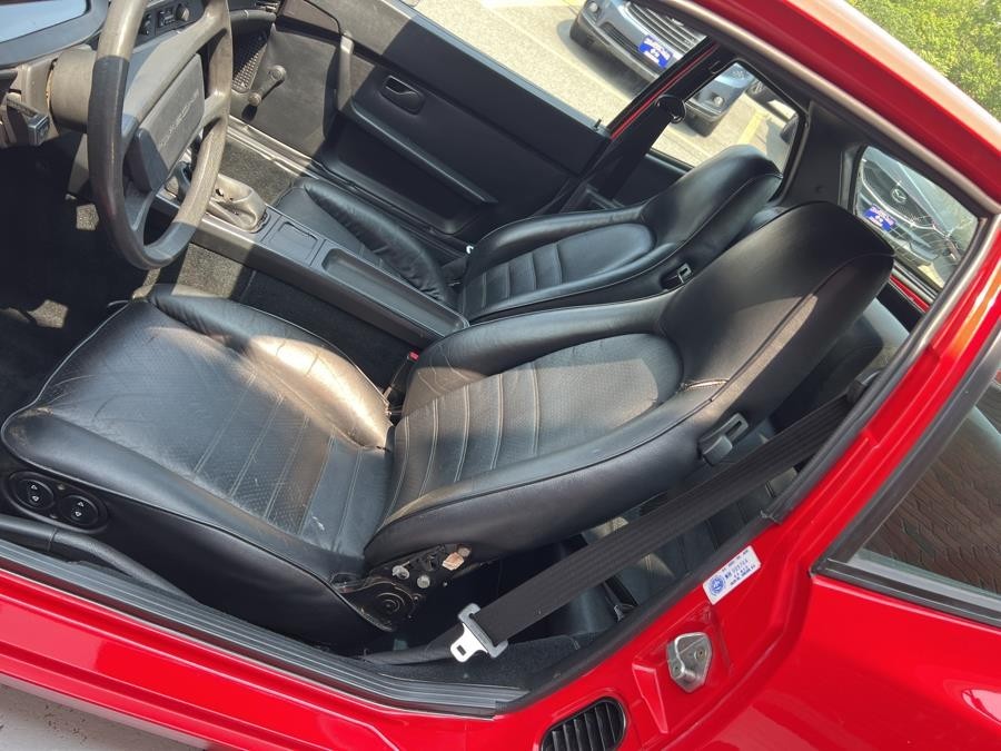 Porsche-944-1985-Coupe-29