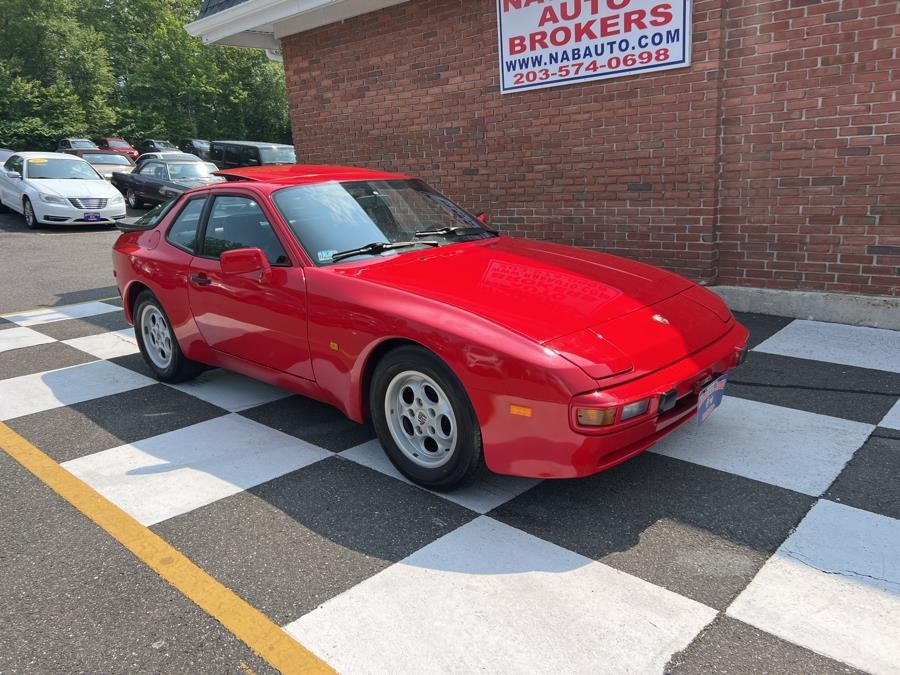 Porsche-944-1985-Coupe-3