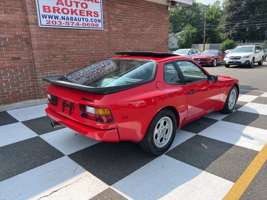 Porsche-944-1985-Coupe-6