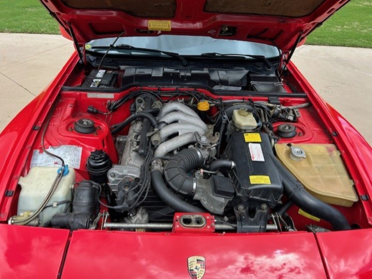 Porsche-944-1986-Coupe-13