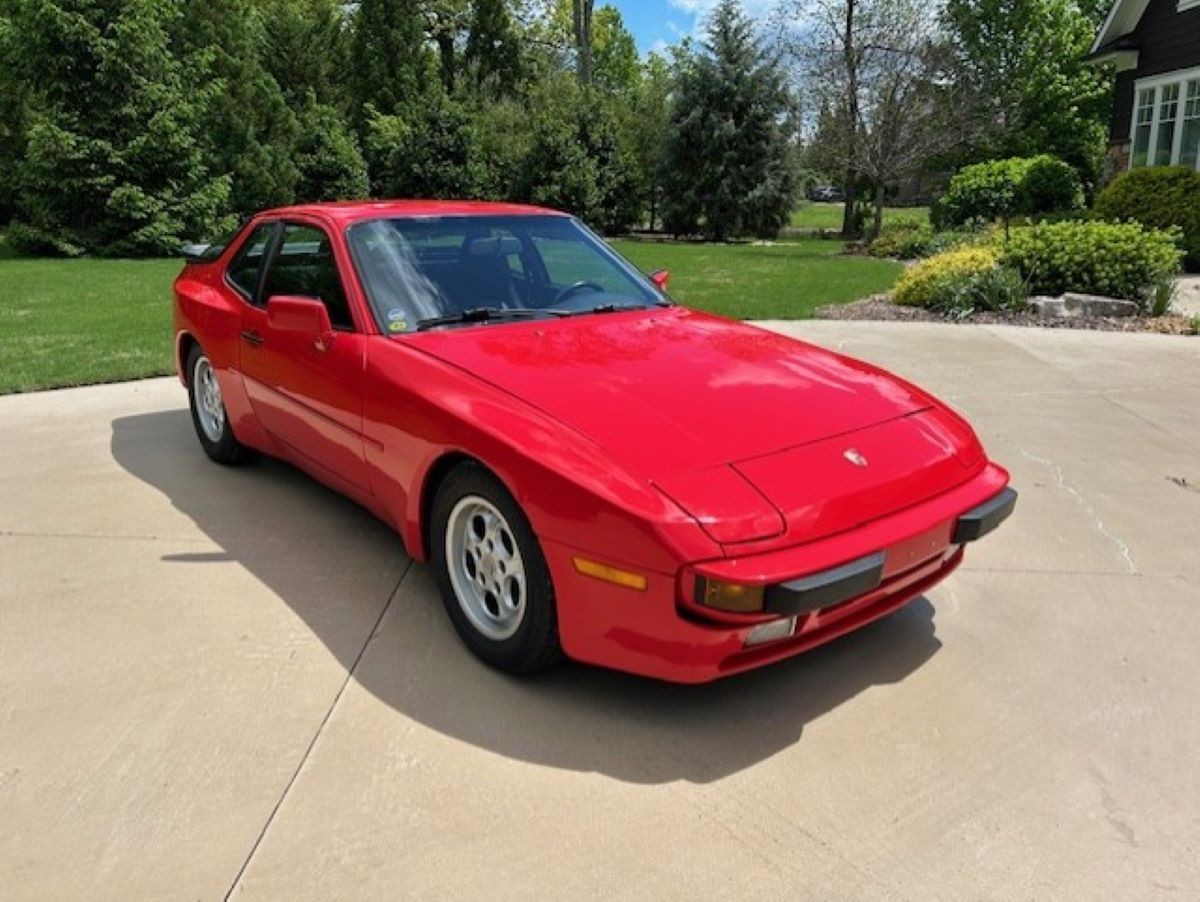 Porsche-944-1986-Coupe-3