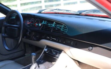 Porsche-944-1986-Garnet-Red-Metallic-Light-Gray-Leather-1