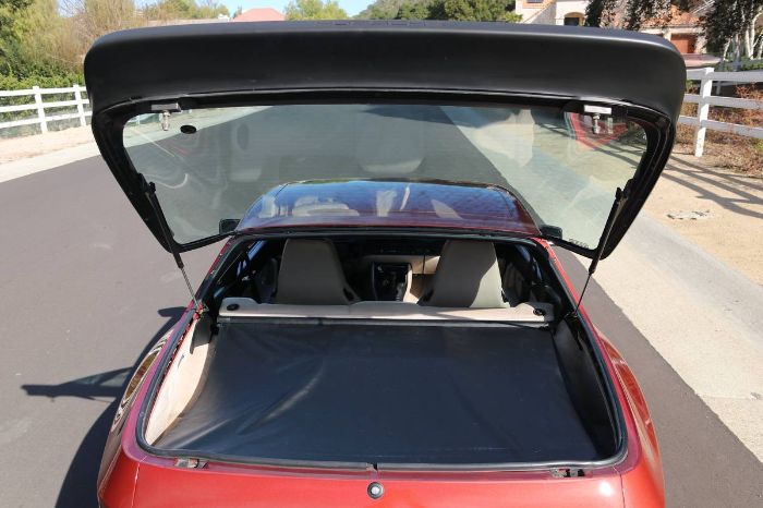 Porsche-944-1986-Garnet-Red-Metallic-Light-Gray-Leather-19