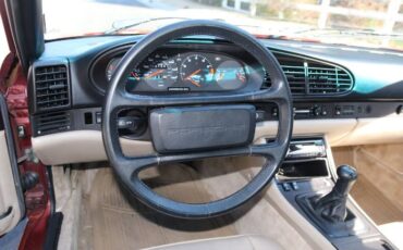 Porsche-944-1986-Garnet-Red-Metallic-Light-Gray-Leather-6