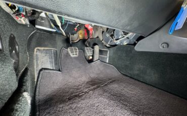 Porsche-944-1986-Guards-Red-Black-20