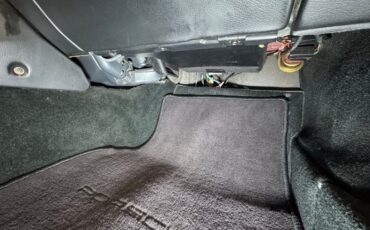 Porsche-944-1986-Guards-Red-Black-21