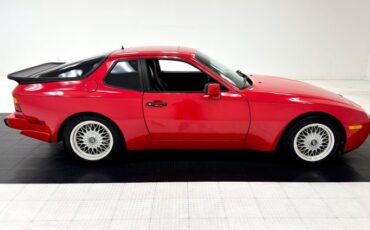 Porsche-944-1986-Guards-Red-Black-27