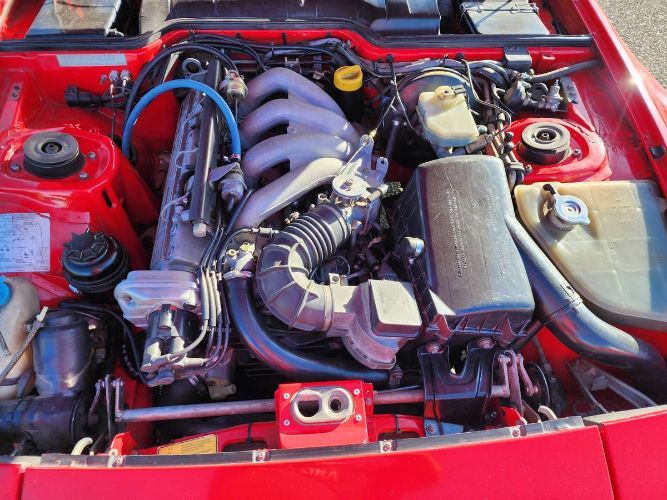 Porsche-944-1986-Red-10