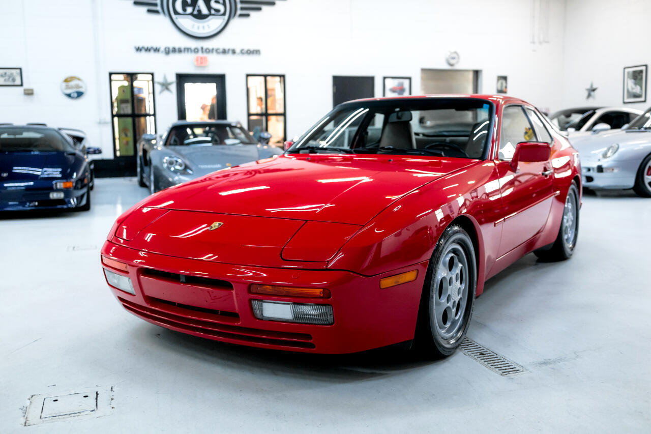 Porsche-944-1987-Coupe-2