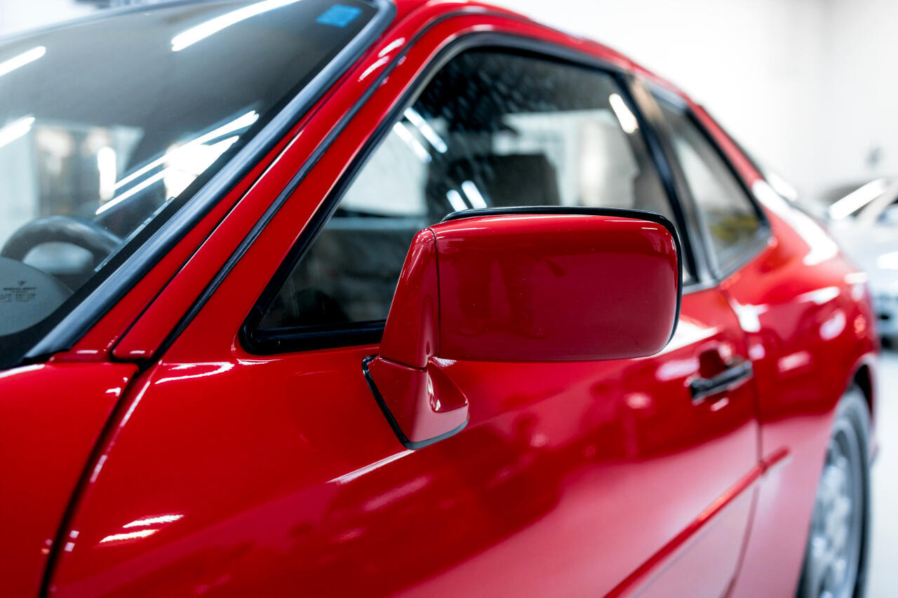 Porsche-944-1987-Coupe-21