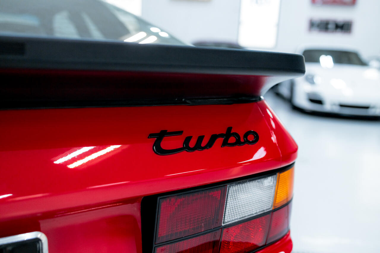 Porsche-944-1987-Coupe-33