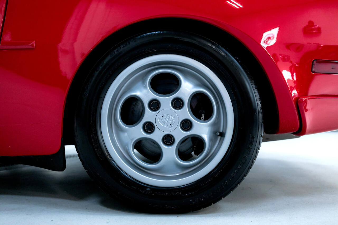 Porsche-944-1987-Coupe-37