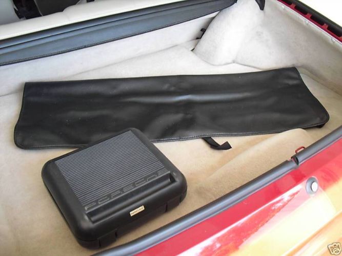 Porsche-944-1987-Malvern-Red-Oatmeal-12