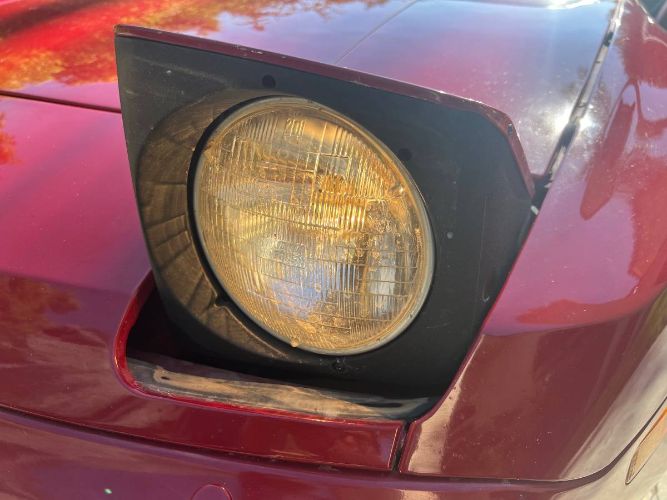 Porsche-944-1987-Malvern-Red-Oatmeal-15