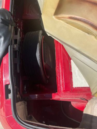 Porsche-944-1987-Malvern-Red-Oatmeal-19
