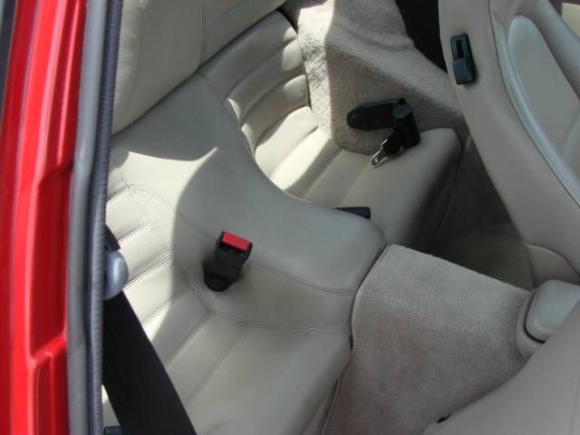 Porsche-944-1987-Malvern-Red-Oatmeal-2