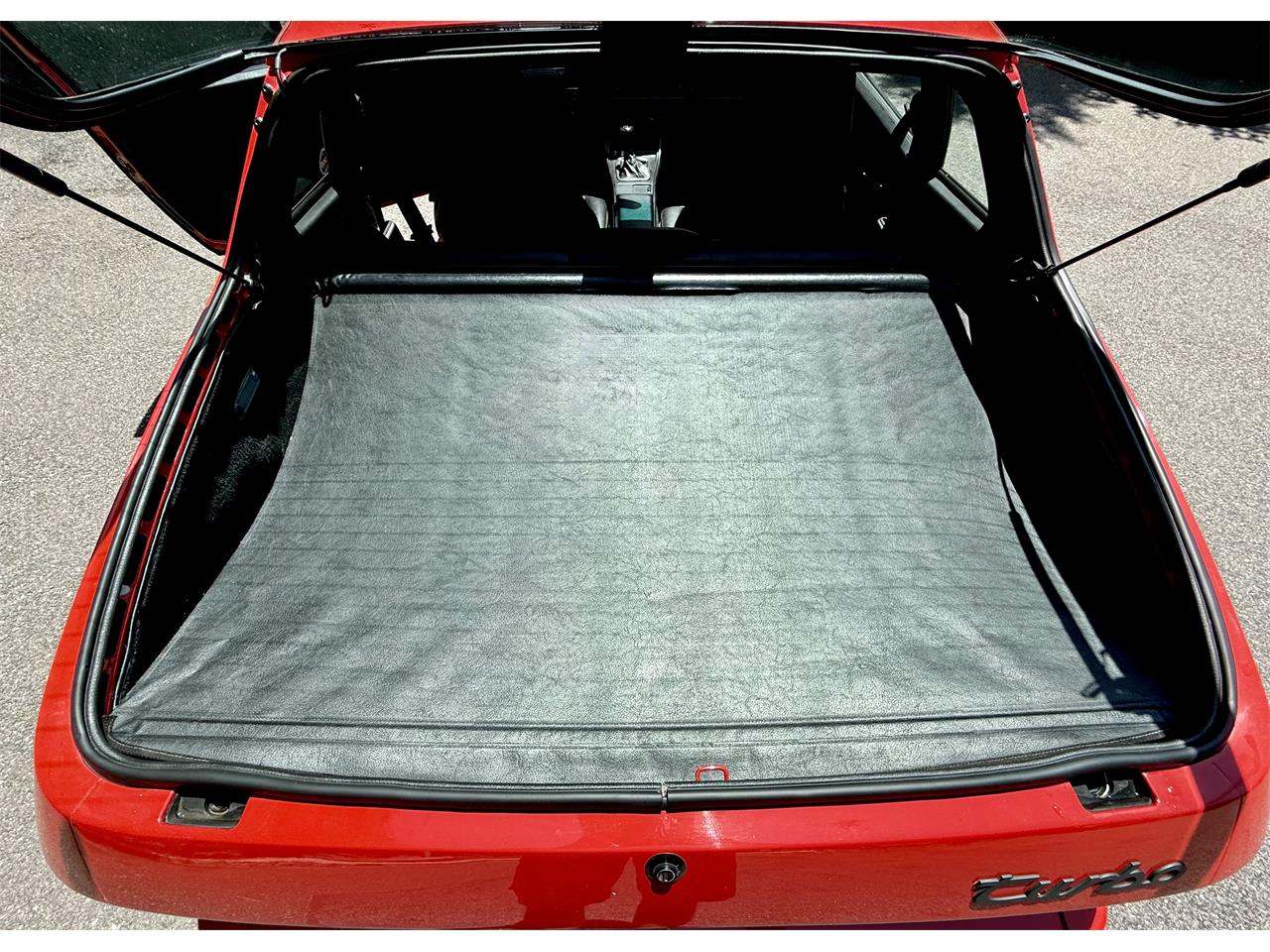 Porsche-944-1987-Red-Black-10