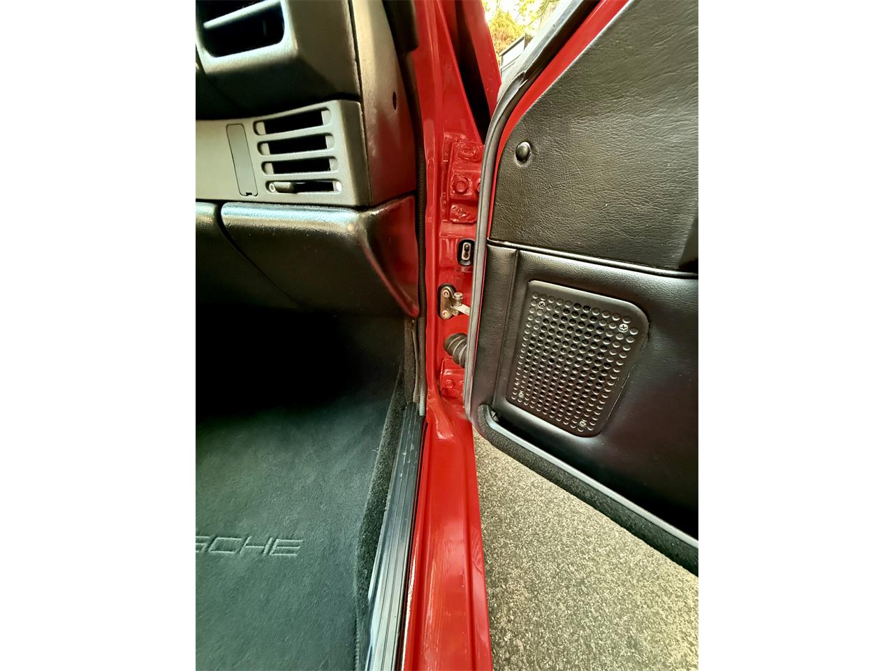 Porsche-944-1987-Red-Black-45