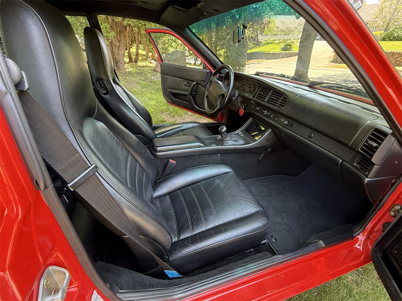 Porsche-944-1987-Red-Black-50