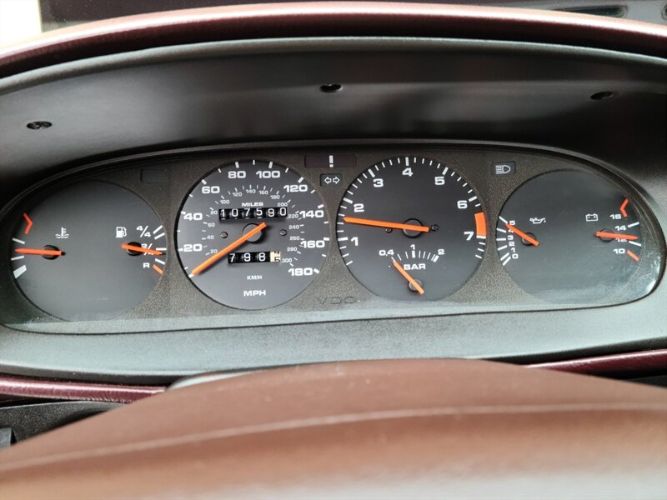 Porsche-944-1987-White-Burgundy-12