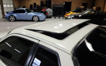 Porsche-944-1987-White-Burgundy-22