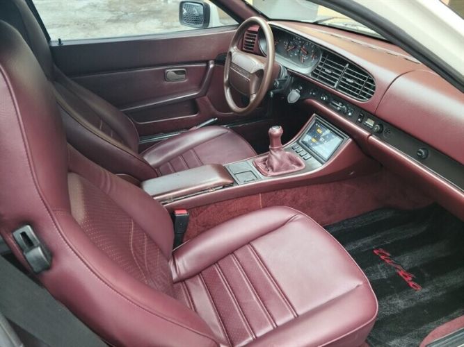 Porsche-944-1987-White-Burgundy-28