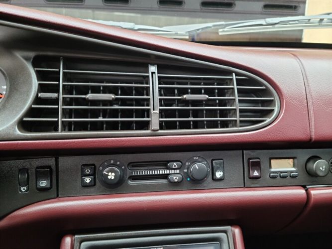 Porsche-944-1987-White-Burgundy-30