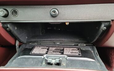 Porsche-944-1987-White-Burgundy-37